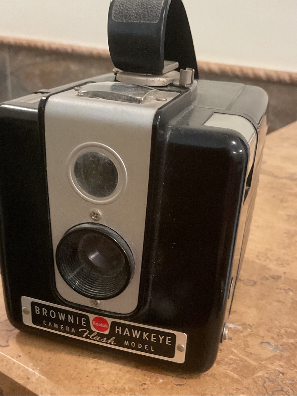 Kodak Brownie Hawkeye Flash Model Camera - Black and Silver - Picture 2 of 4